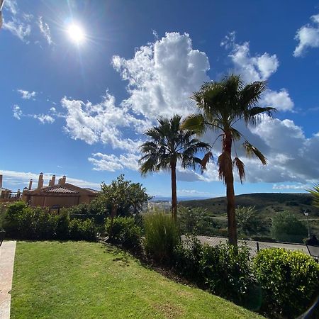 Bright 3-Bedroom With Sunset Views Estepona Exterior photo