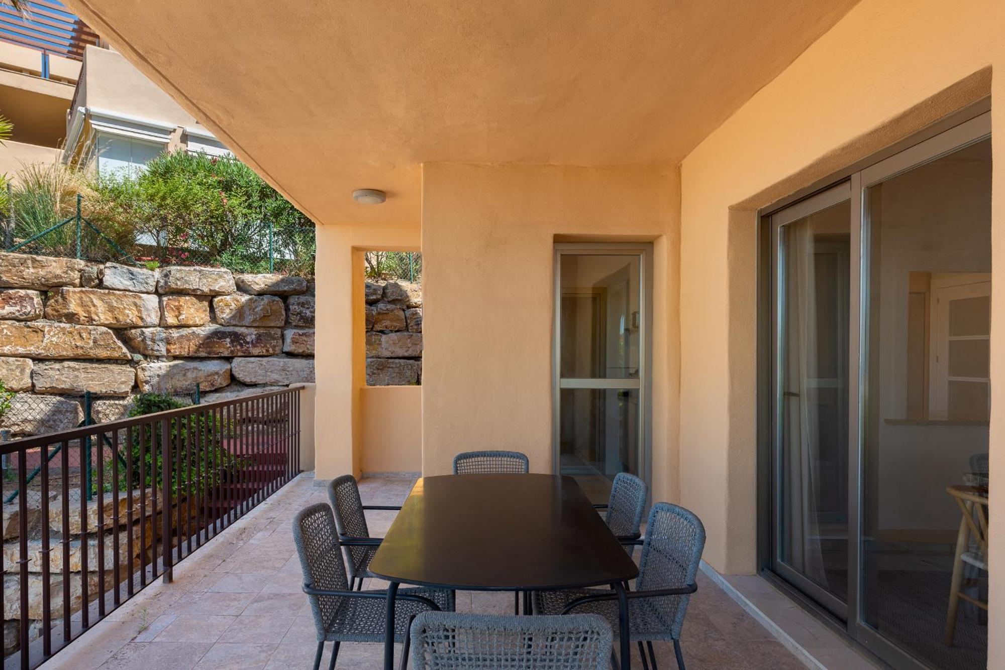 Bright 3-Bedroom With Sunset Views Estepona Exterior photo