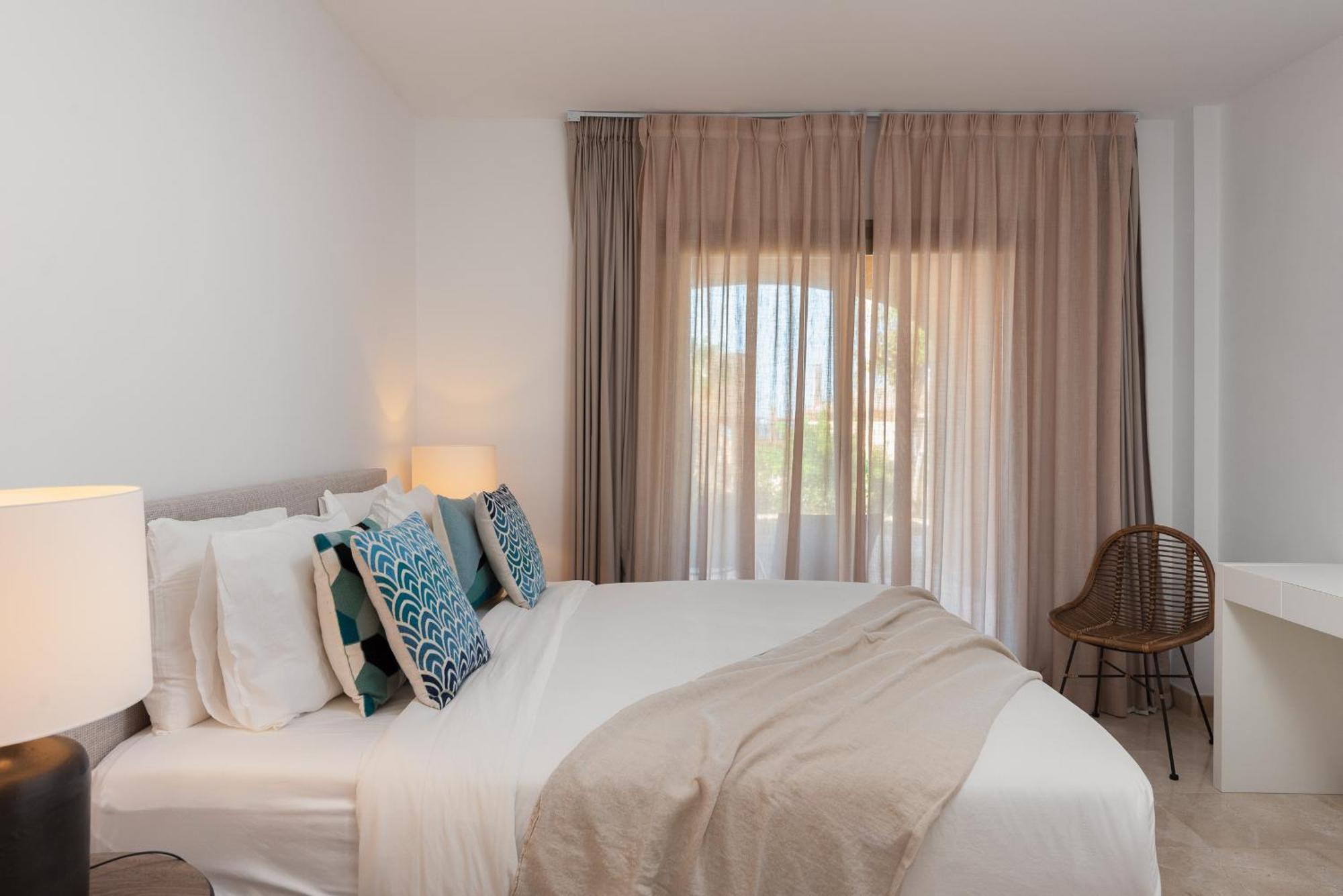 Bright 3-Bedroom With Sunset Views Estepona Exterior photo