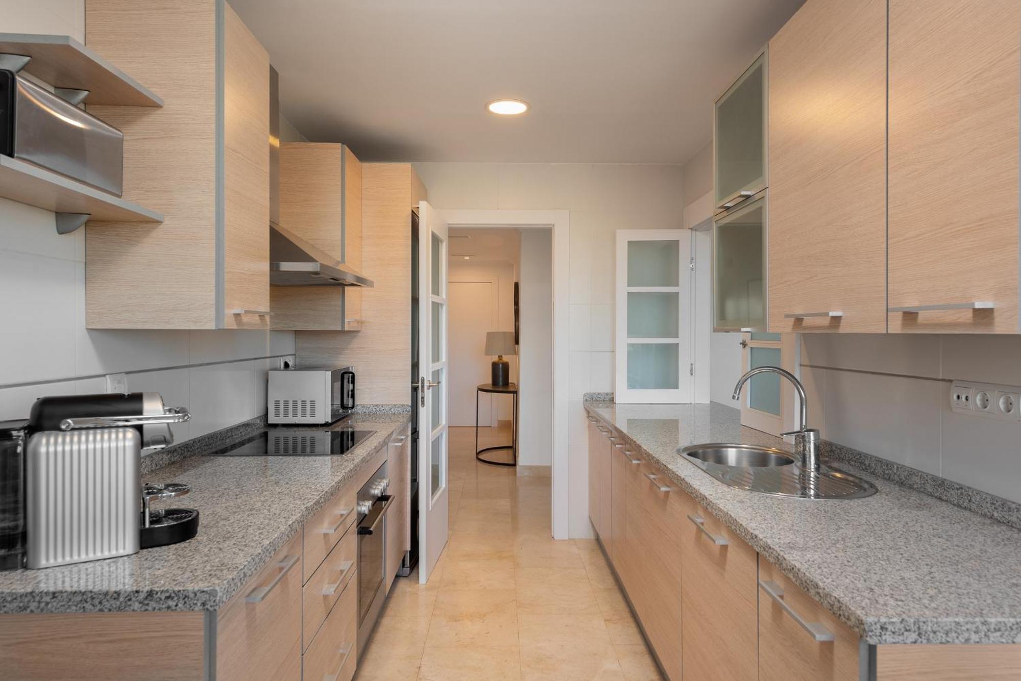 Bright 3-Bedroom With Sunset Views Estepona Exterior photo