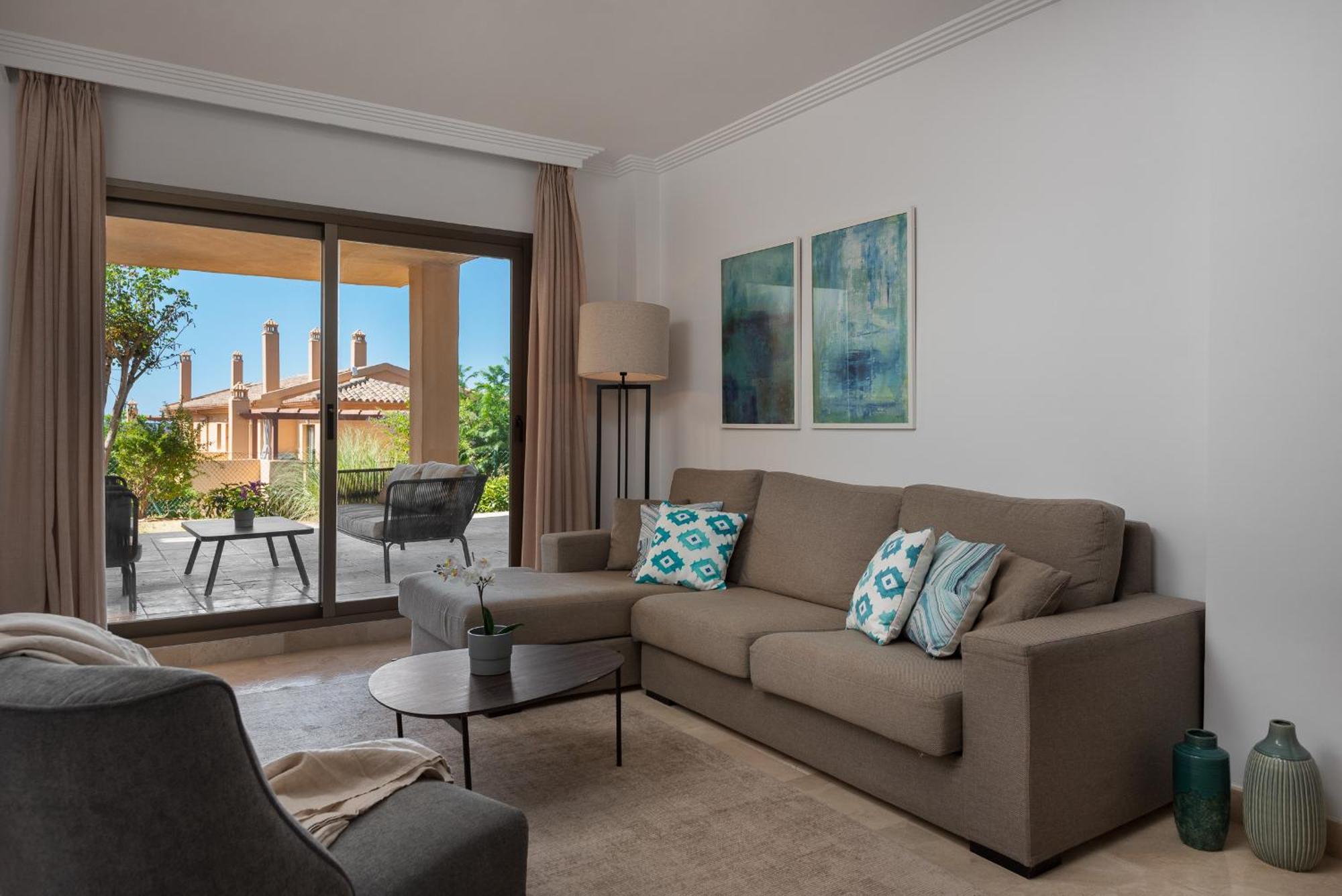 Bright 3-Bedroom With Sunset Views Estepona Exterior photo